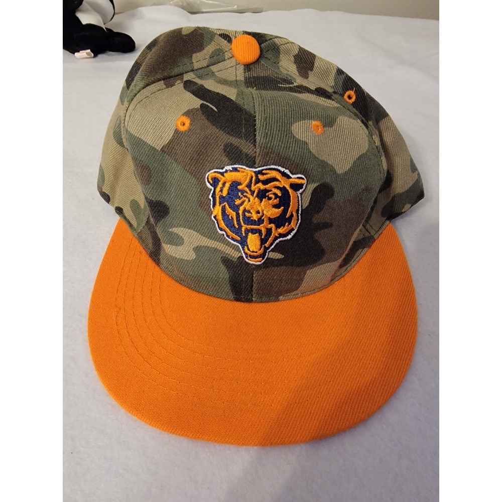 Vintage Chicago Bears Camo SnapBack Hat AJD Team NFL One Size Embroidered
